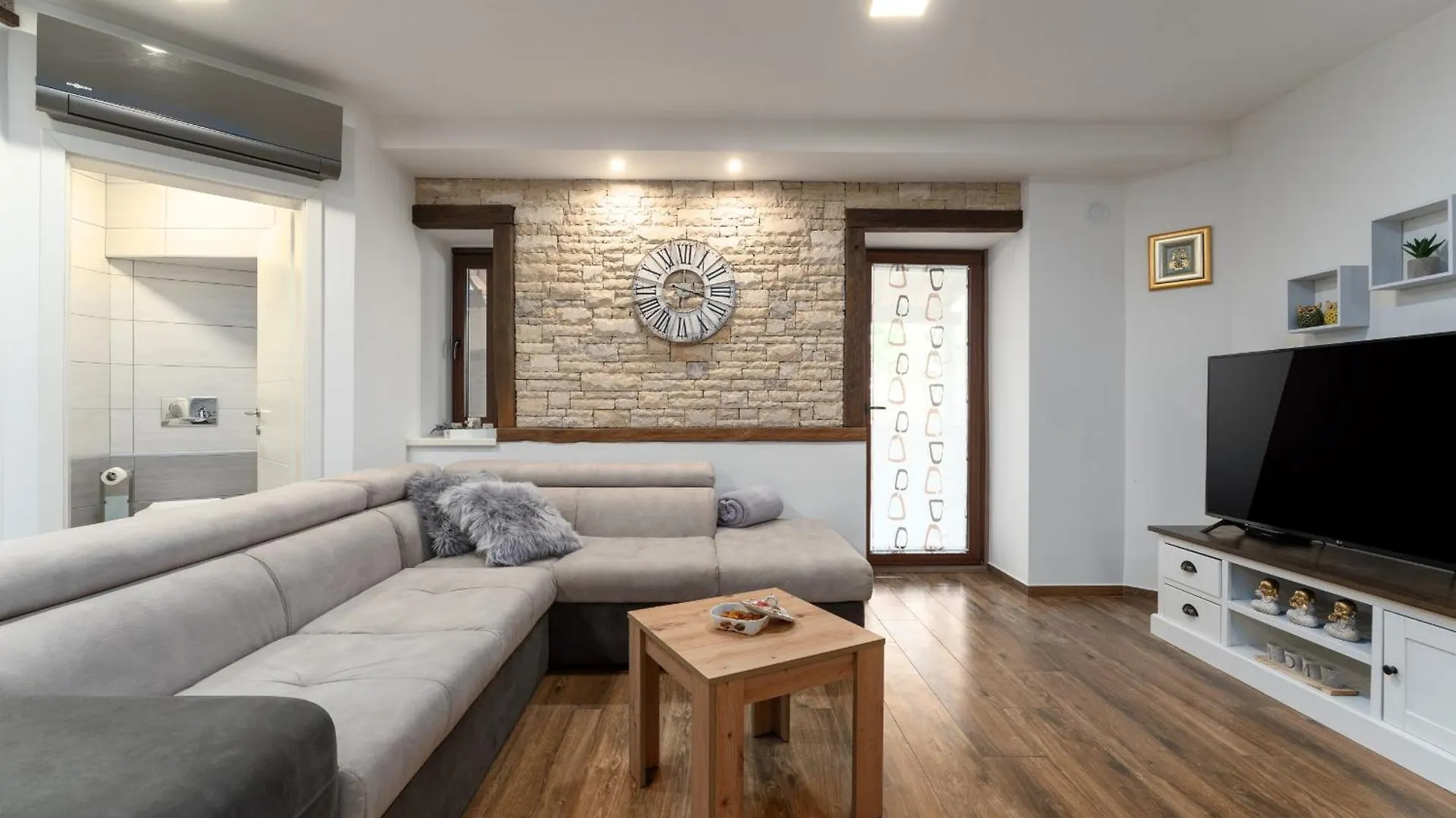 Rustic Villa Stone House With Pool In Umag Cepljani